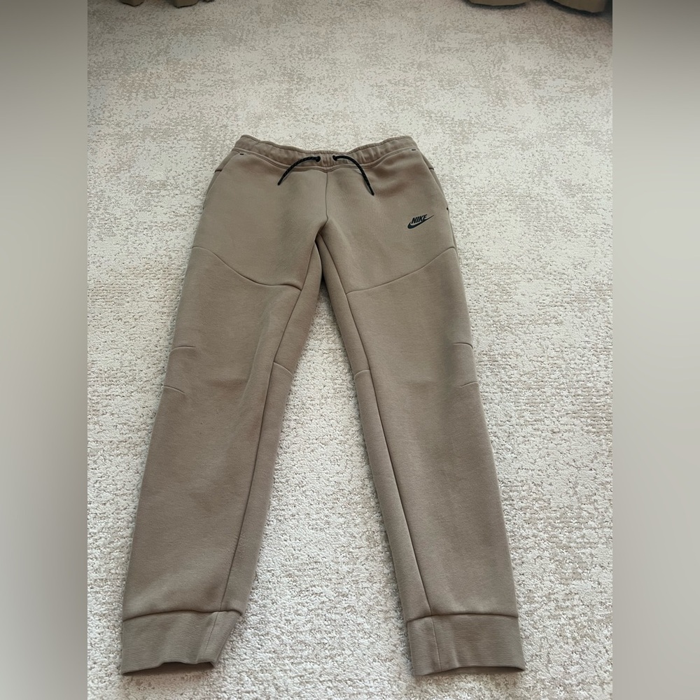 Nike Tech Joggers